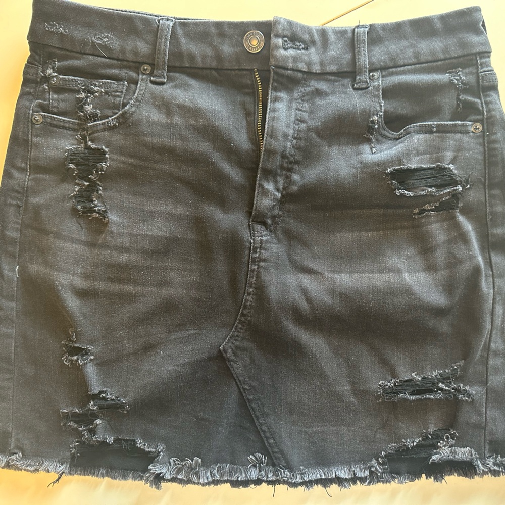 American Eagle black high rise skirt. Size 14.